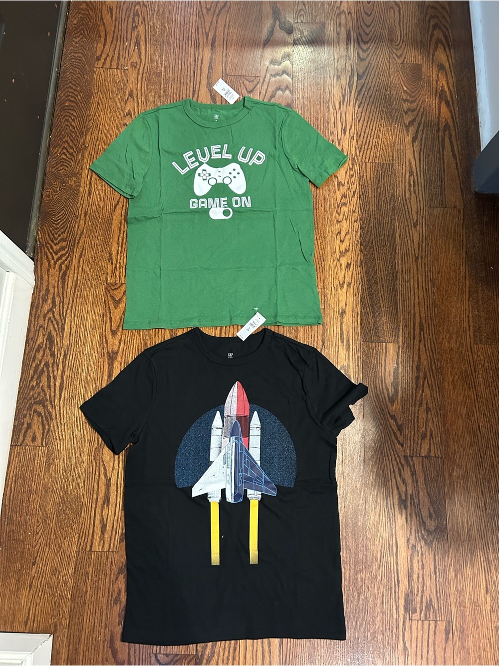 GAP Set of 2 New T-shirts